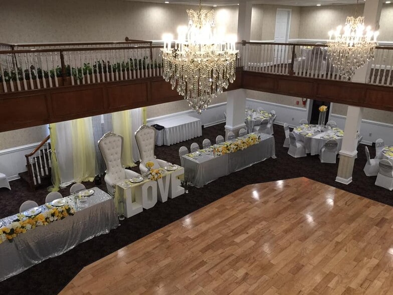 More Photos Of 6205 Ramada Dr, Clemmons Hotel For Sale