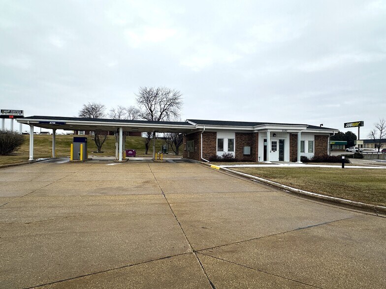More Photos Of 1100 W Platt St, Maquoketa General Retail For Sale