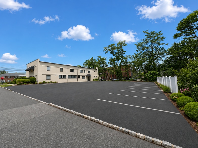 More Photos Of 80 Morris Ave, Springfield Office Residential For Sale