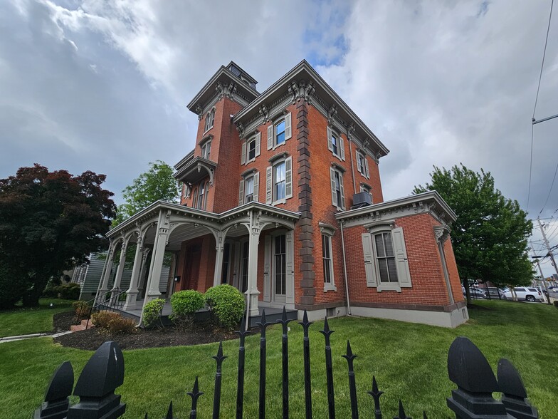 More Photos Of 6 S State St, Dover Office For Sale