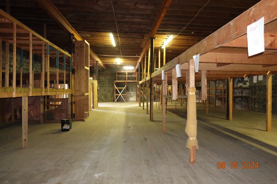 More Photos Of 9616-9800 Hosier St, Newport News Warehouse For Sale