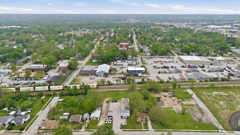 More Photos Of 1525 E Florida St, Springfield Auto Repair For Sale