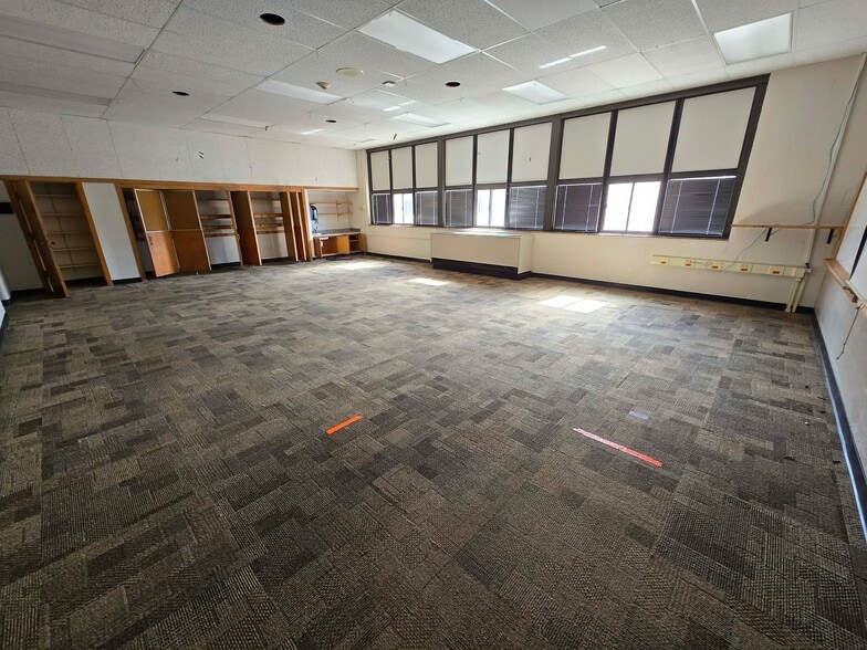 More Photos Of 613 Mulberry st, Yankton Specialty For Sale