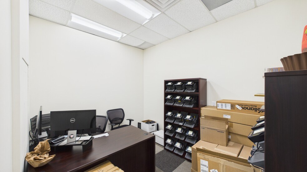 More Photos Of 14012-14018 Sullyfield Cir, Chantilly Medical For Lease