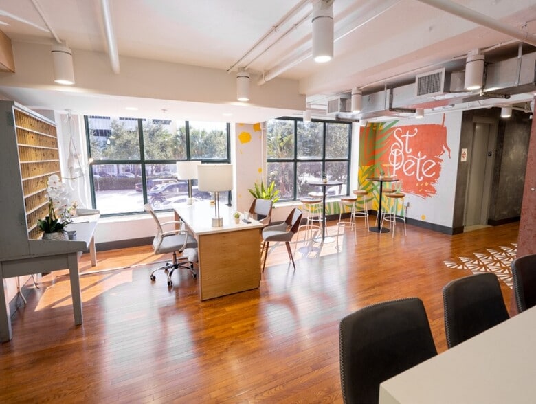 More Photos Of 15 8th St, Saint Petersburg Loft Creative Space For Sale