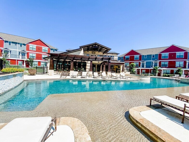 More Photos Of 2888 Nash St, Bryan Apartments For Sale