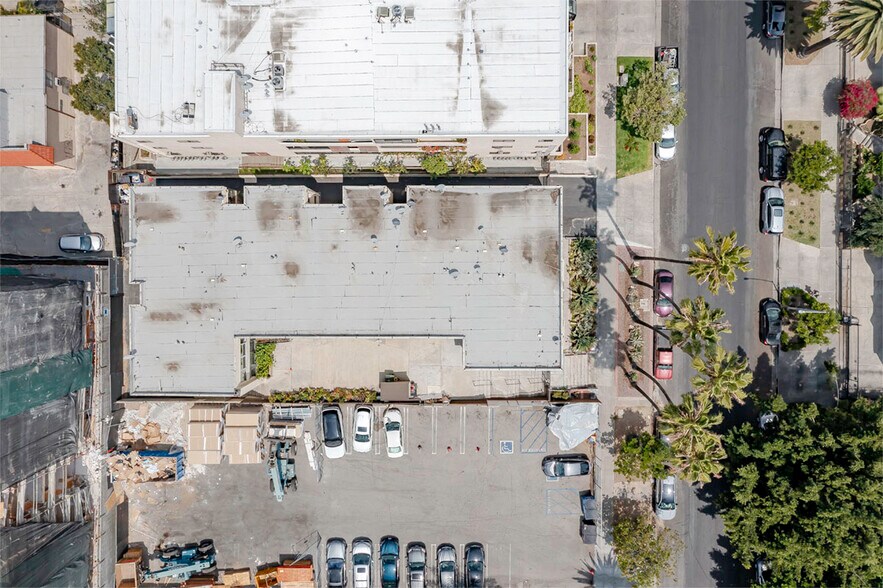 More Photos Of 741 S Hobart Blvd, Los Angeles Apartments For Sale