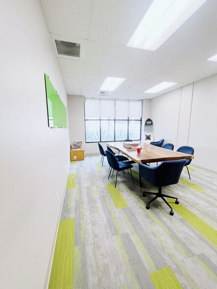 More Photos Of 335 N 3rd St, Burbank Apartments For Lease