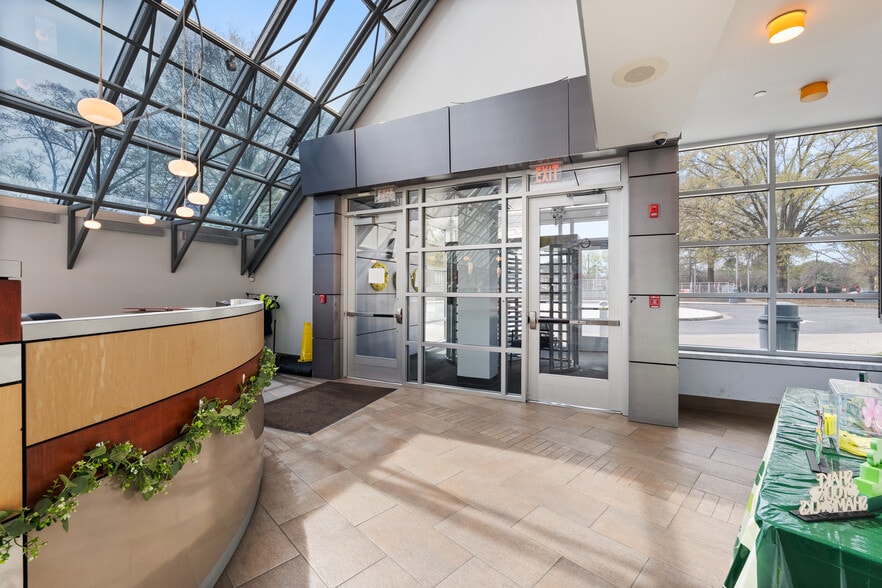 More Photos Of 10401 Monroe Rd, Matthews Distribution For Sale