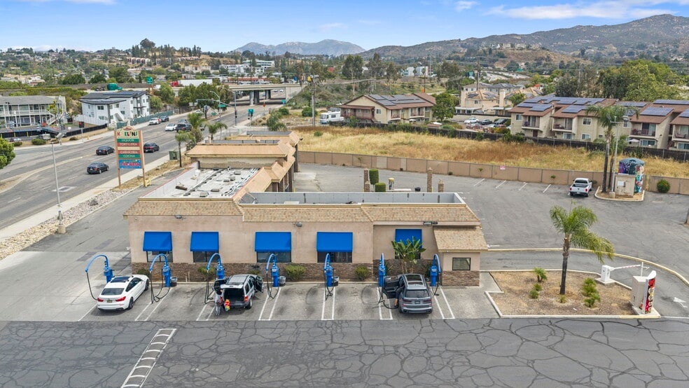 More Photos Of 1437 E Main St, El Cajon Carwash For Sale