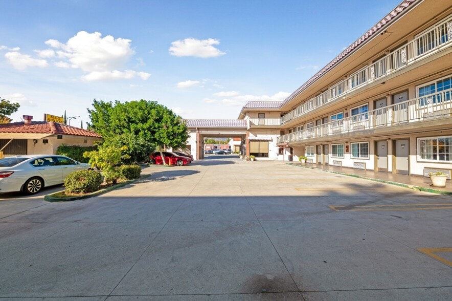 More Photos Of 2156 E Colorado Blvd, Pasadena Hotel For Sale