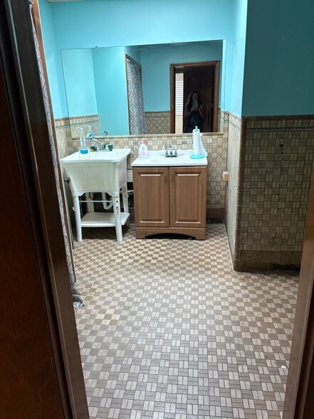 More Photos Of 821-825 Haddon Ave, Collingswood Storefront Retail Residential For Lease