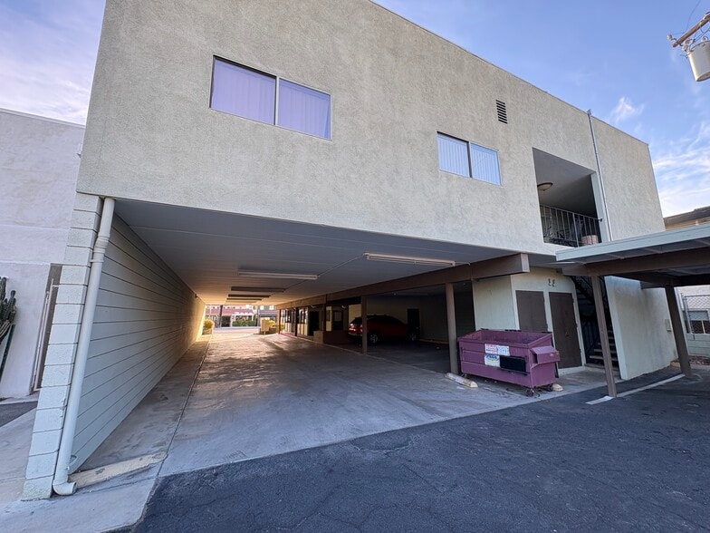 More Photos Of 655 N Palm Canyon Dr, Palm Springs Medical For Lease