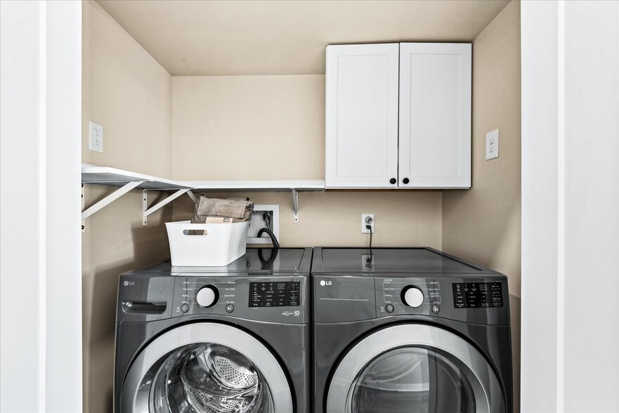 More Photos Of 10 Irving Ave N, Colonial Beach Apartments For Sale