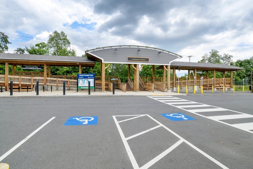 More Photos Of 2 Gleason Plz, Northampton General Retail For Lease
