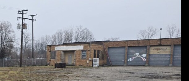 More Photos Of 15500 Woodrow Wilson St, Detroit Industrial For Lease