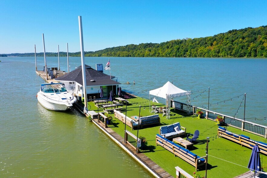 More Photos Of 1900 Victory Ln, Prospect Marina For Sale