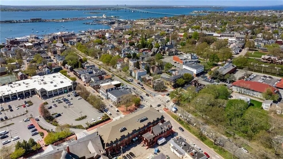 More Photos Of 3 Memorial Blvd, Newport General Retail For Lease