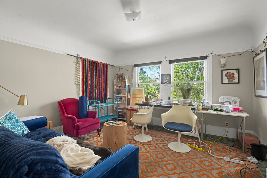 More Photos Of 326 Athol Ave, Oakland Multifamily For Sale