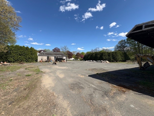 More Photos Of 91 Squawfield Rd, Westfield Service For Sale