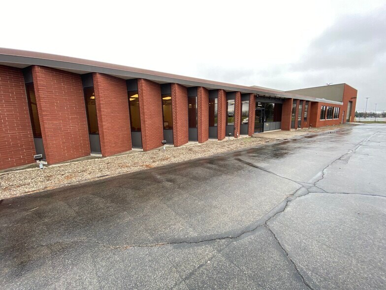 More Photos Of 350 Buell Rd, Rochester Manufacturing For Lease