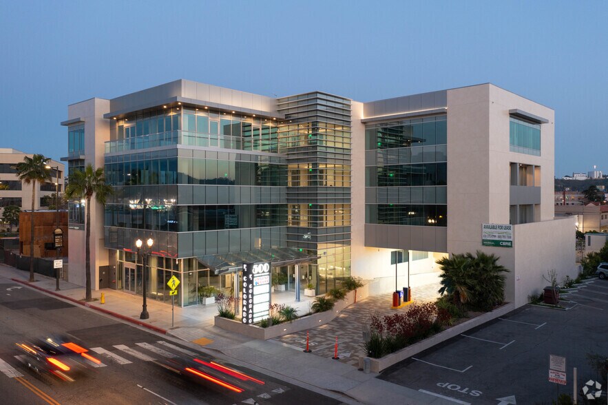 More Photos Of 500 E Colorado St, Glendale Medical For Lease
