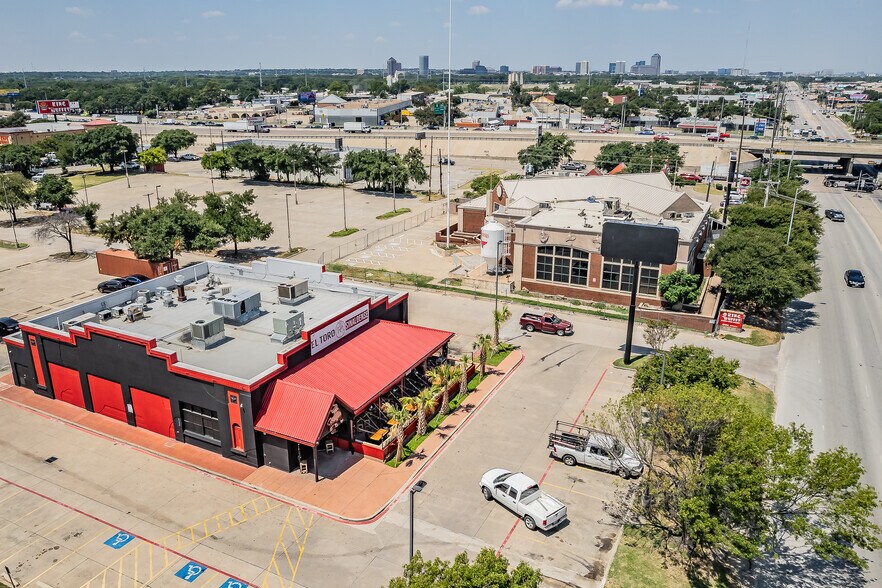 More Photos Of 10300 W Technology Blvd, Dallas Restaurant For Sale