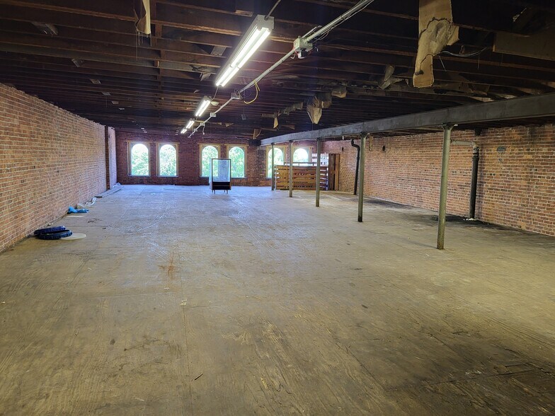 More Photos Of 185 Grant St, Buffalo Self Storage For Sale