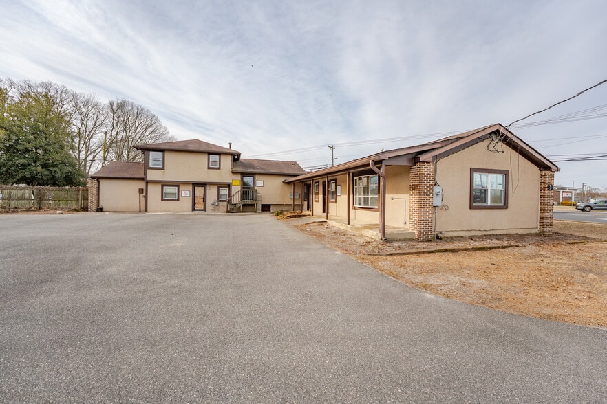 More Photos Of 98 New Rd, Somers Point Showroom For Sale