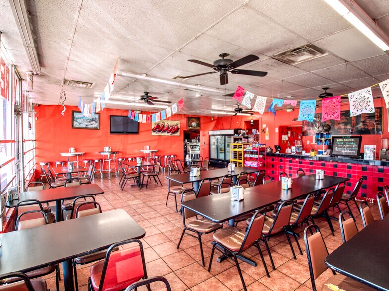 More Photos Of 2000 N MacArthur Blvd, Oklahoma City Storefront Retail Residential For Sale