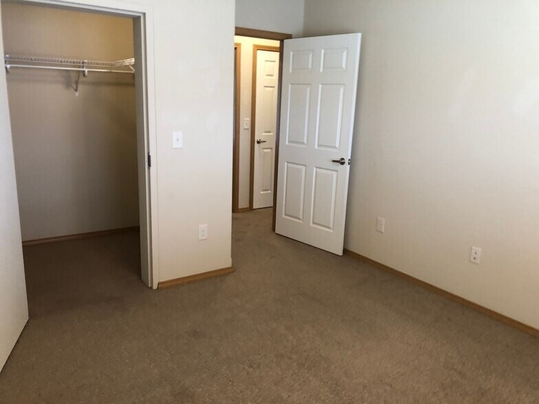 More Photos Of 201 E Karla Ave, Haysville Apartments For Sale