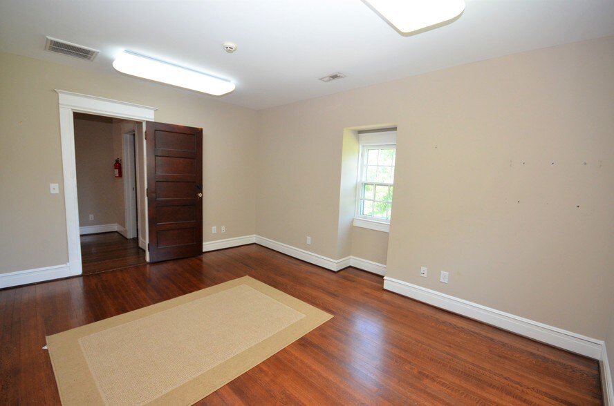 More Photos Of 7504 Summerfield Rd, Summerfield Coworking Space