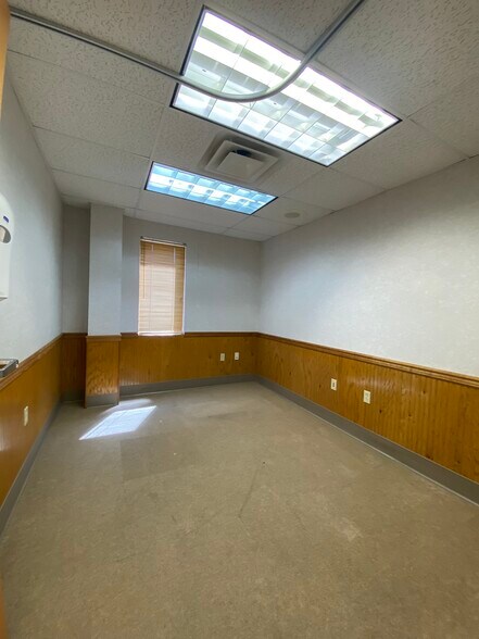 More Photos Of 281 N 12th St, Lehighton Office For Lease