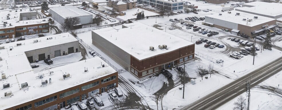 More Photos Of 1250 Kerrisdale Blvd, Newmarket Warehouse For Sale