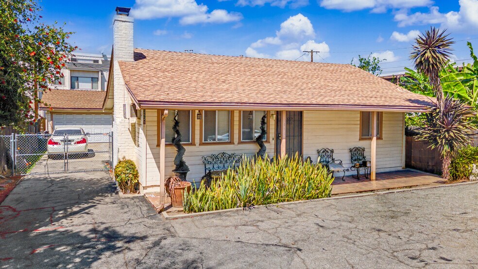 More Photos Of 2521-2523 S 6th Ave, Arcadia Apartments For Sale