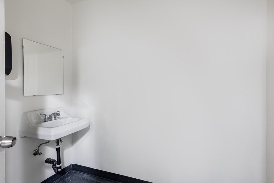 More Photos Of 12300 Denholm Dr, El Monte Warehouse For Sale
