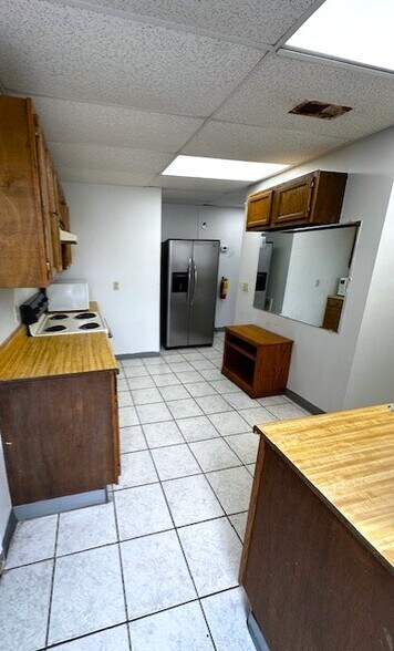 More Photos Of 6808 Middle Valley Rd, Hixson Self Storage For Lease