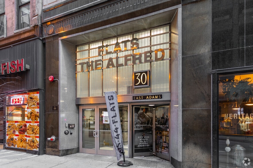 More Photos Of 30 E Adams St, Chicago Apartments For Lease