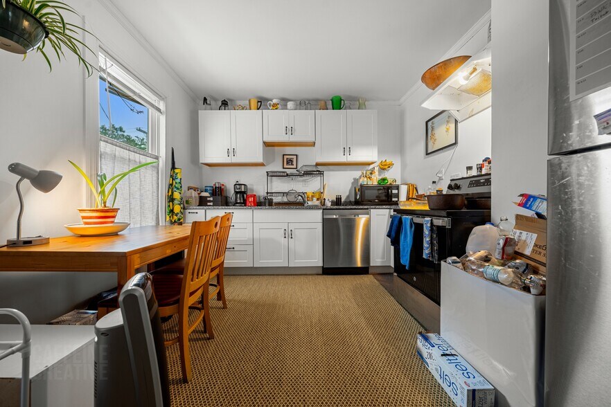 More Photos Of 15 South St, Freeport Apartments For Sale