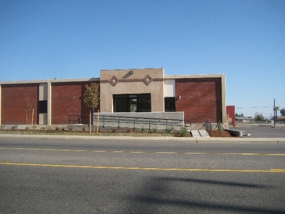More Photos Of 720 E Sunkist St, Ontario Warehouse For Lease