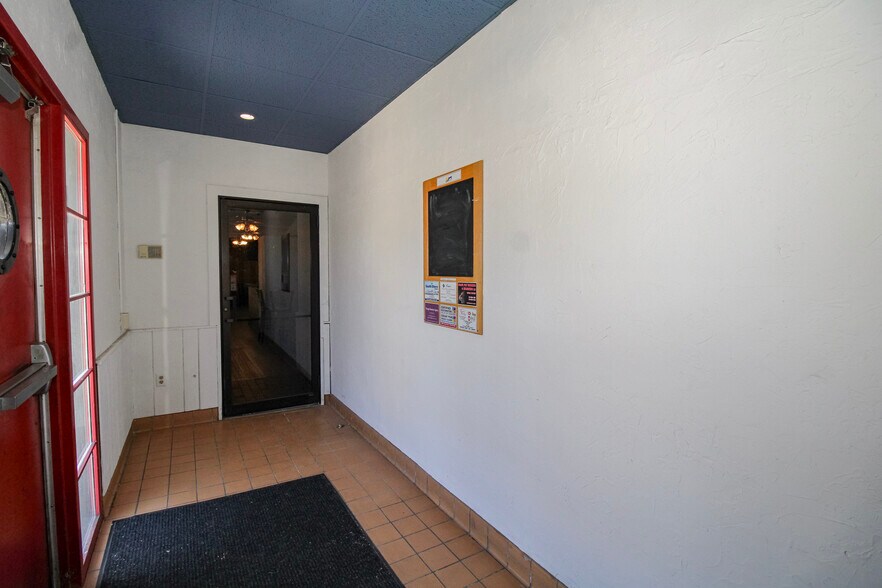 More Photos Of 125 Main St, Huron Bowling Alley For Sale