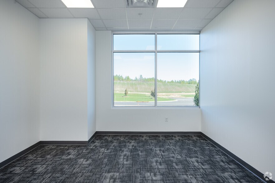 More Photos Of 121 Logistics Dr, Gaffney Unknown For Lease