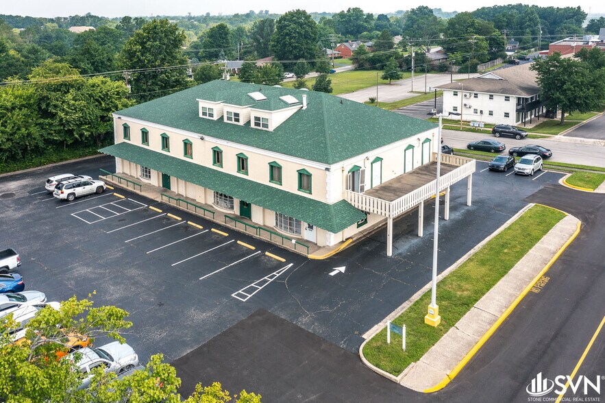 More Photos Of 1701 Alexandria Dr, Lexington General Retail For Lease