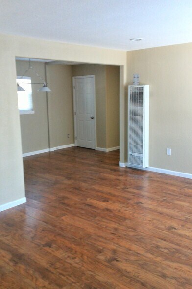More Photos Of 1109 54th St, Oakland Multifamily For Sale