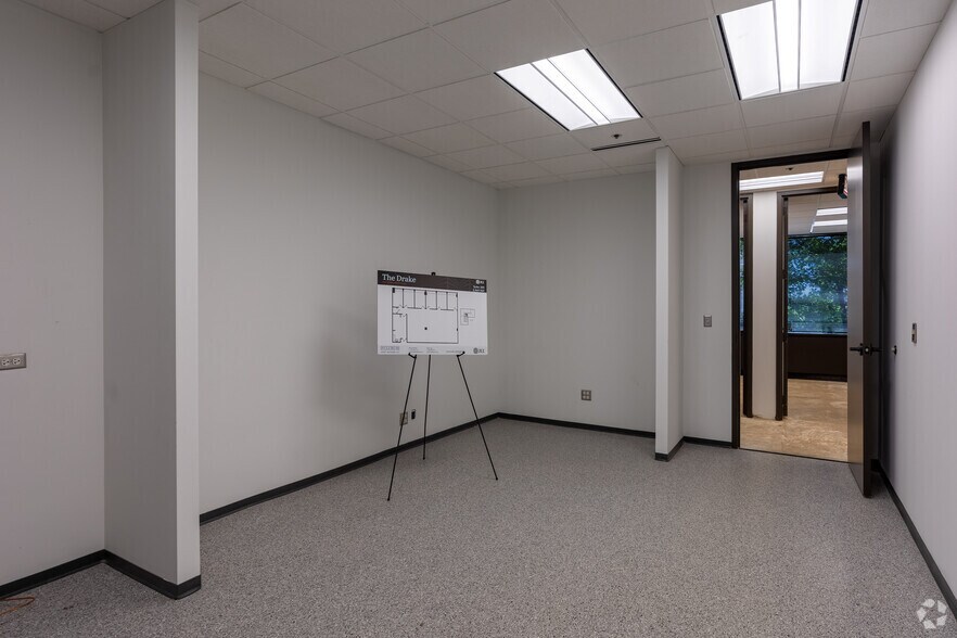 Photo of 3rd Floor Ste 2211/305