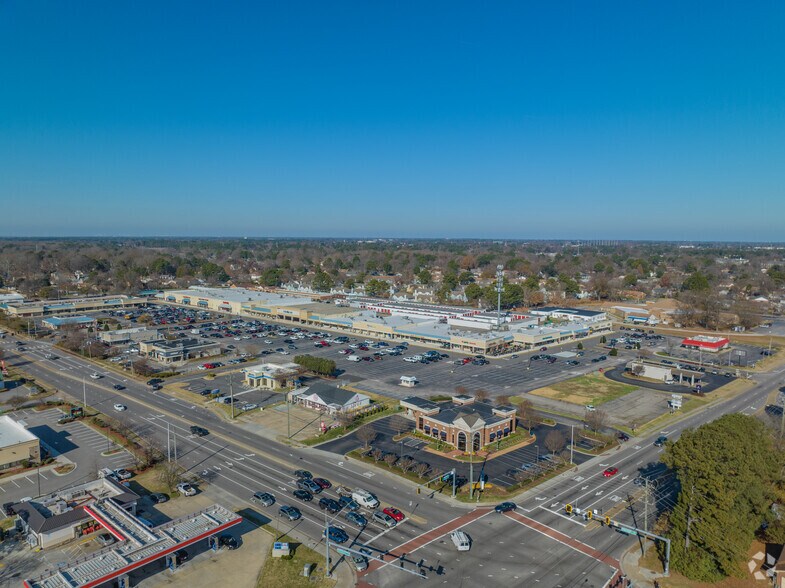 More Photos Of 5218-5280 Providence Rd, Virginia Beach Storefront For Lease