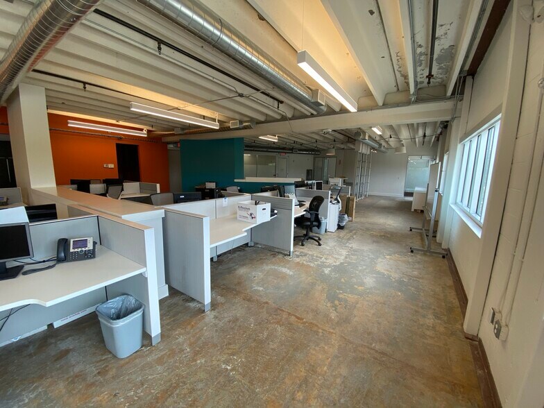 More Photos Of 2808 Caroline St, Houston Coworking Space