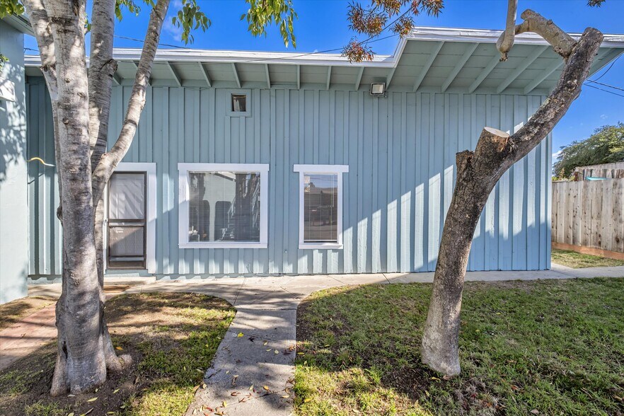 More Photos Of 2737 Soquel Ave, Santa Cruz Apartments For Sale