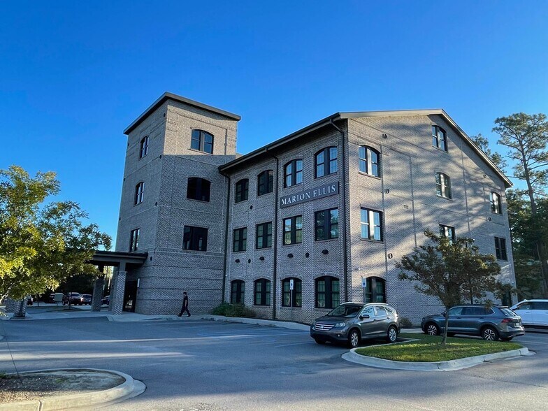 More Photos Of 2675 Elms Plantation Blvd, Charleston Office For Lease