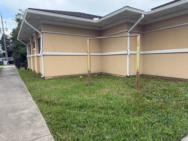 More Photos Of 6531 103rd St, Jacksonville Medical For Sale